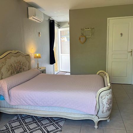 Chambres Et Gite Peyroutas " Camille" Vignonet St Emilion Εξωτερικό φωτογραφία