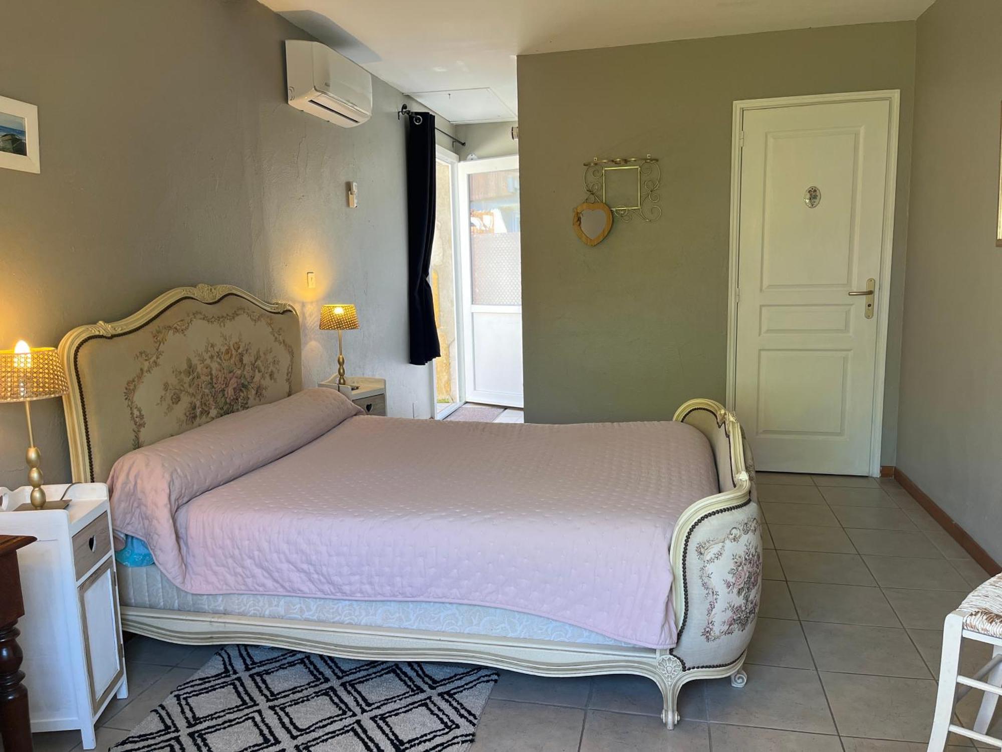Chambres Et Gite Peyroutas " Camille" Vignonet St Emilion Εξωτερικό φωτογραφία
